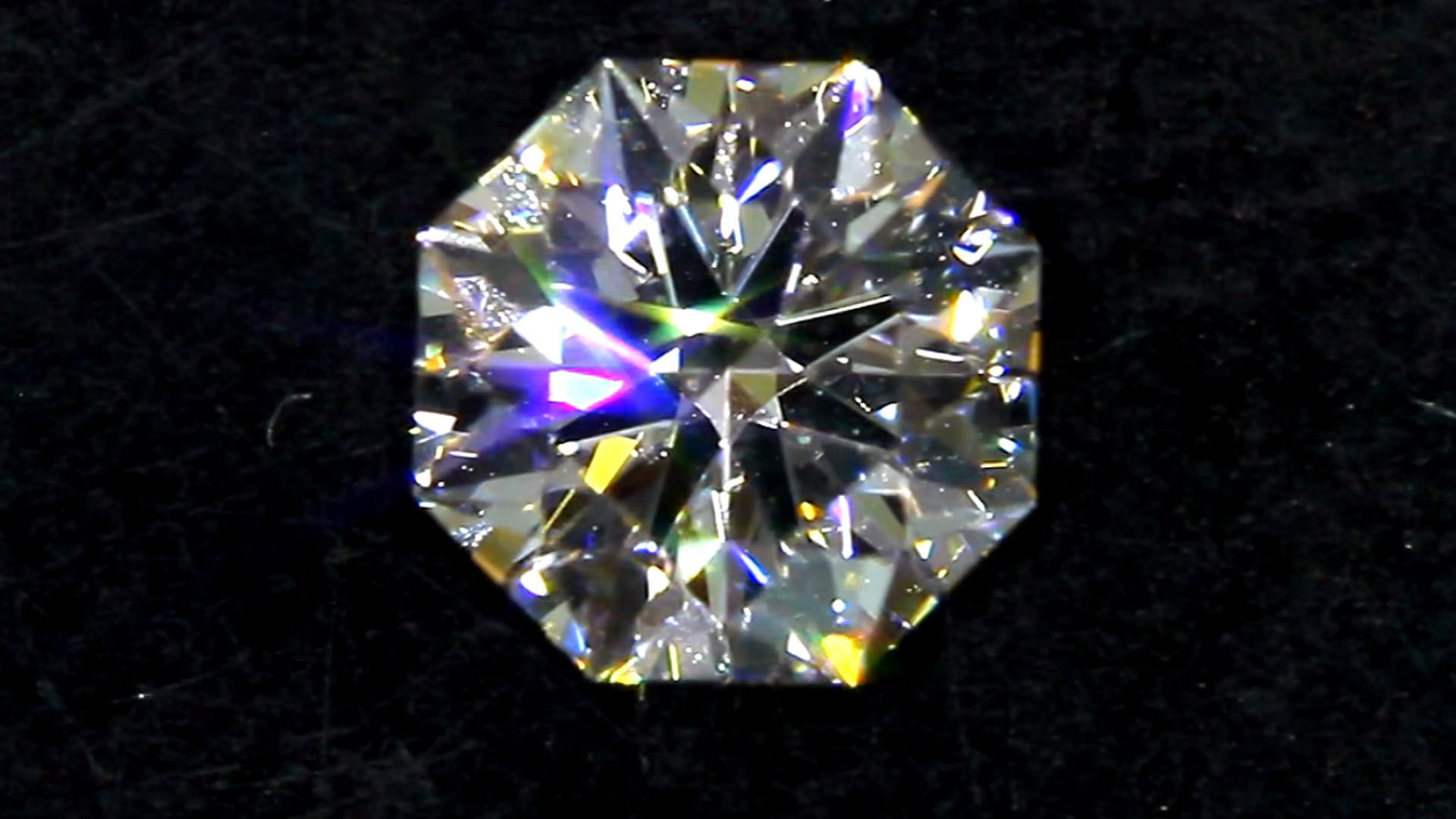JannPaul: Light Performance Of The Octagon Hearts And Arrows Diamond 